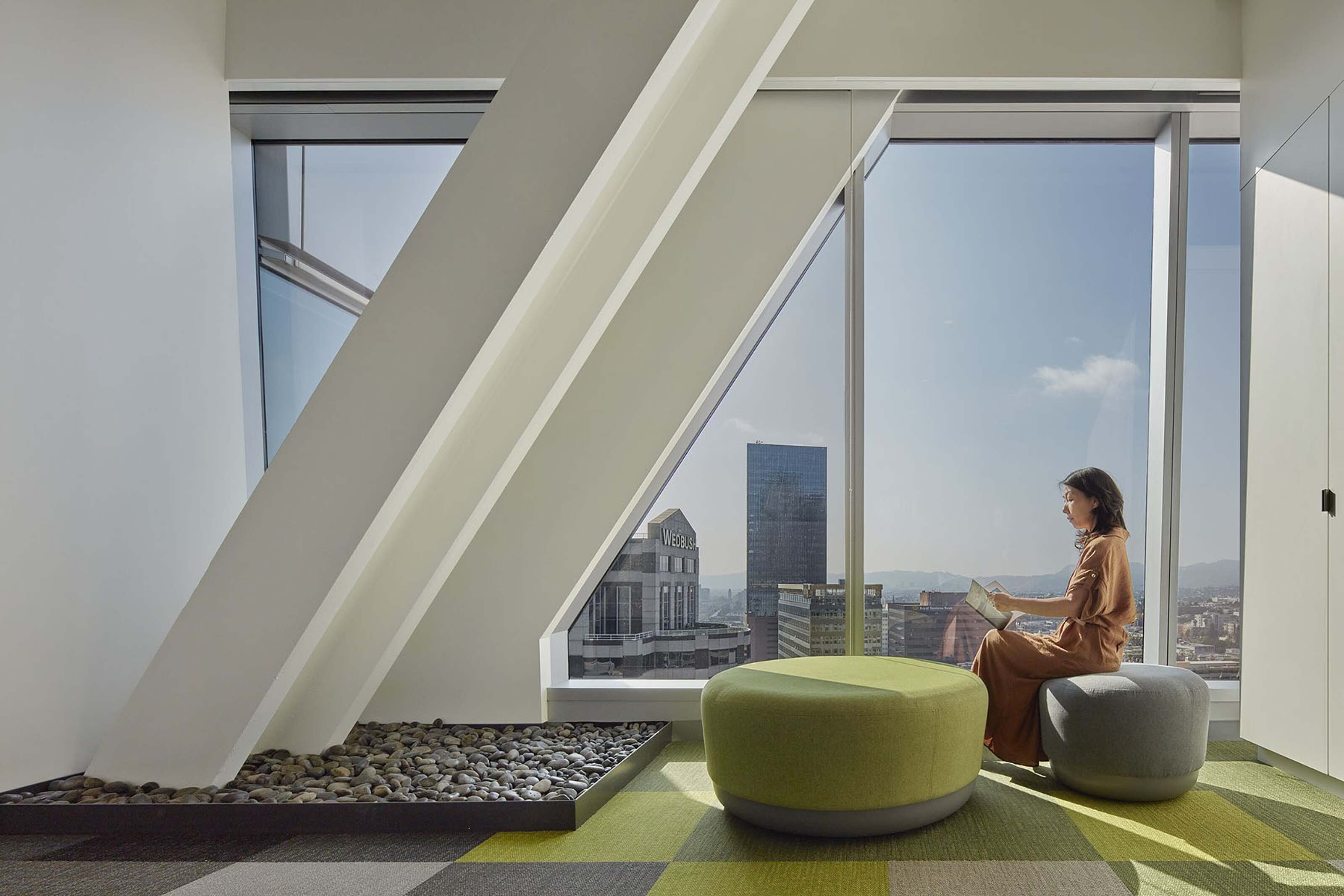 Pivot Interiors