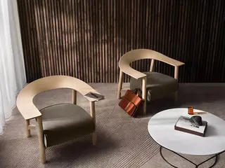 KEILHAUER Dais Chair
