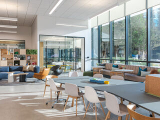 Pivot CM Office 02